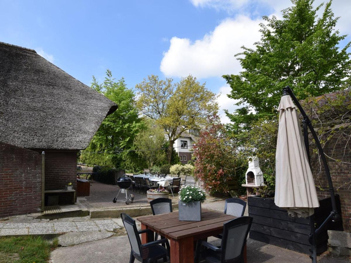 Quaint Farmhouse Near River In Oosterwijk Leerdam Kültér fotó
